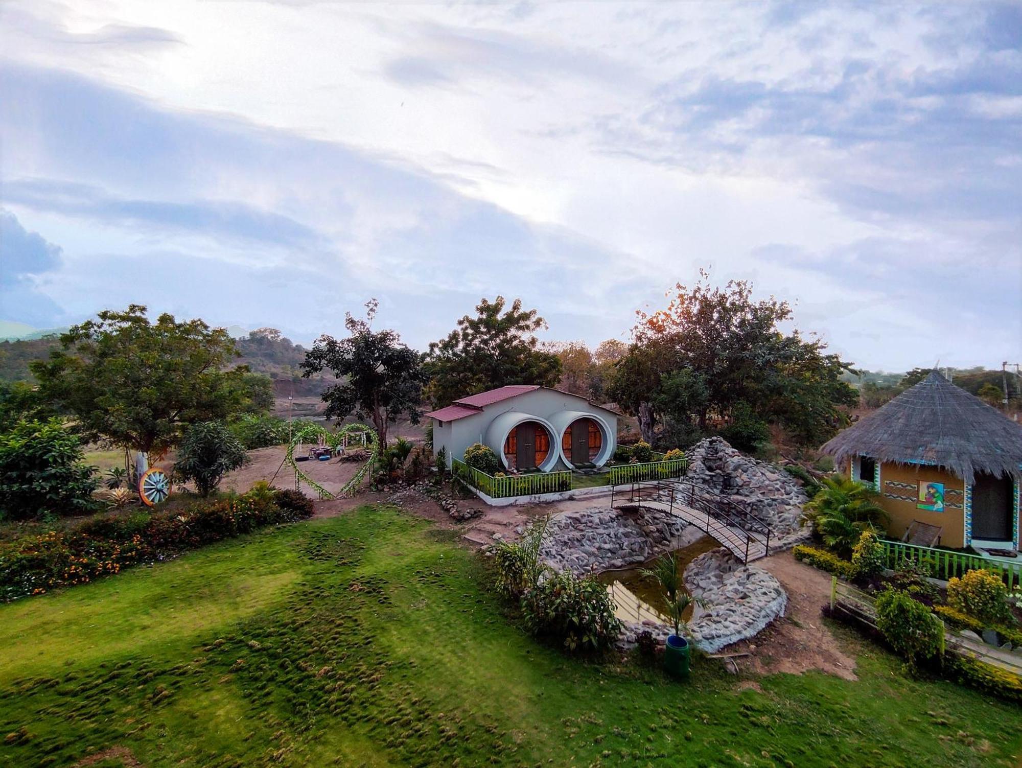 Van Vagdo Resort Rajpipla Buitenkant foto