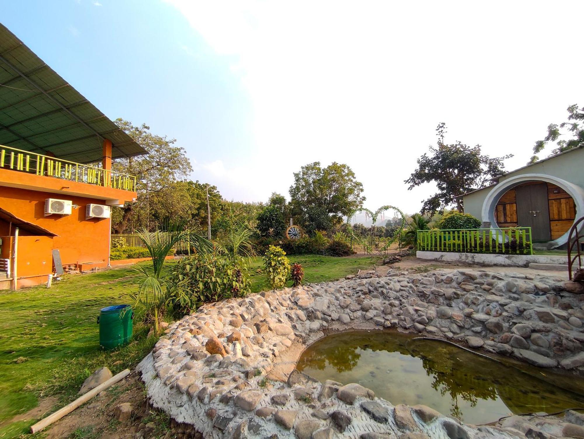 Van Vagdo Resort Rajpipla Buitenkant foto