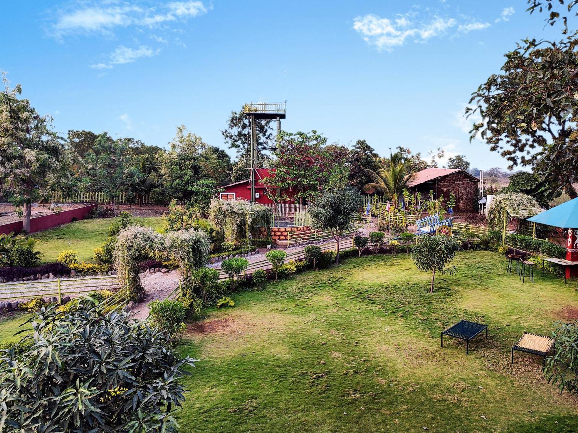 Van Vagdo Resort Rajpipla Buitenkant foto
