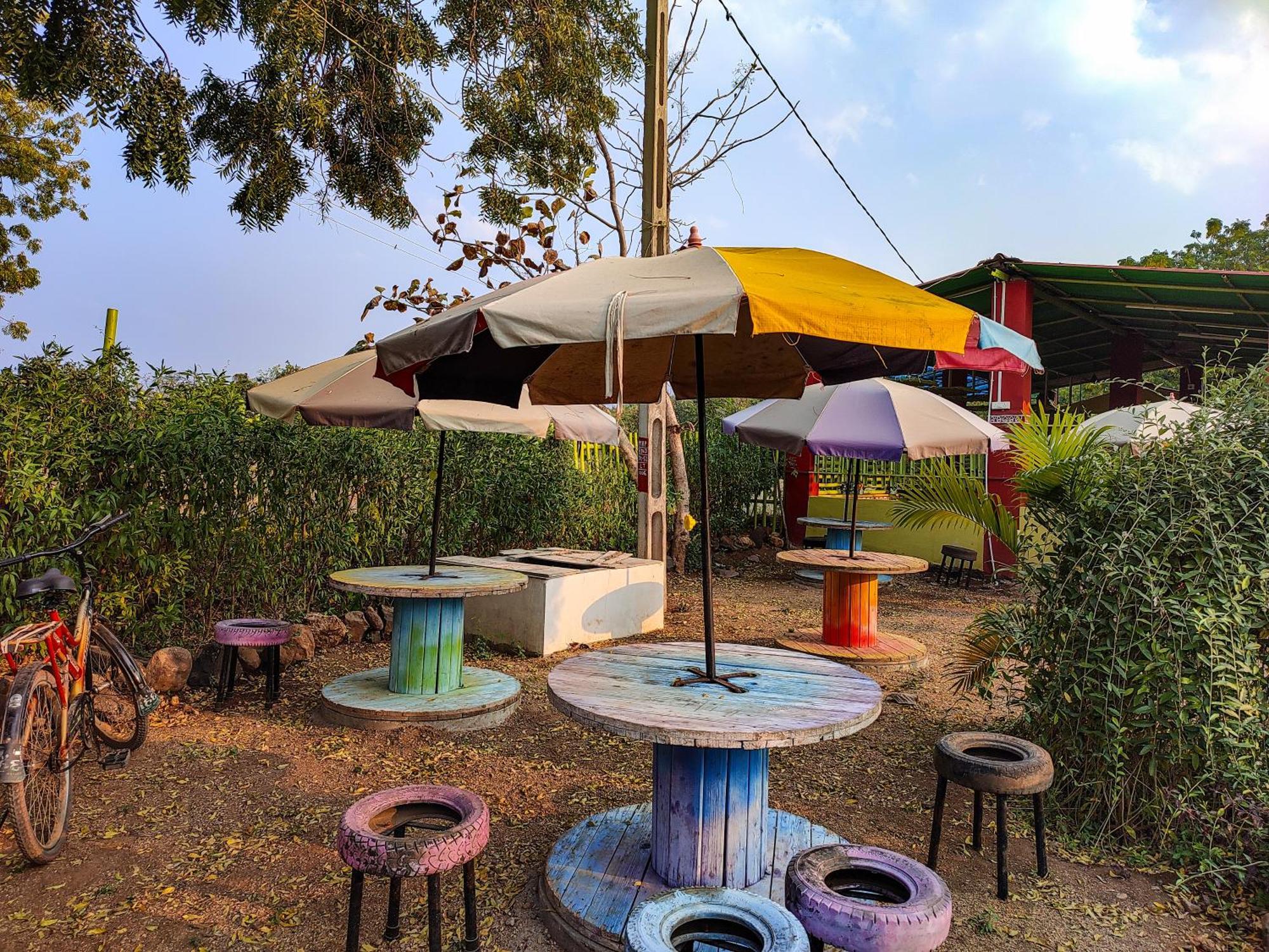 Van Vagdo Resort Rajpipla Buitenkant foto