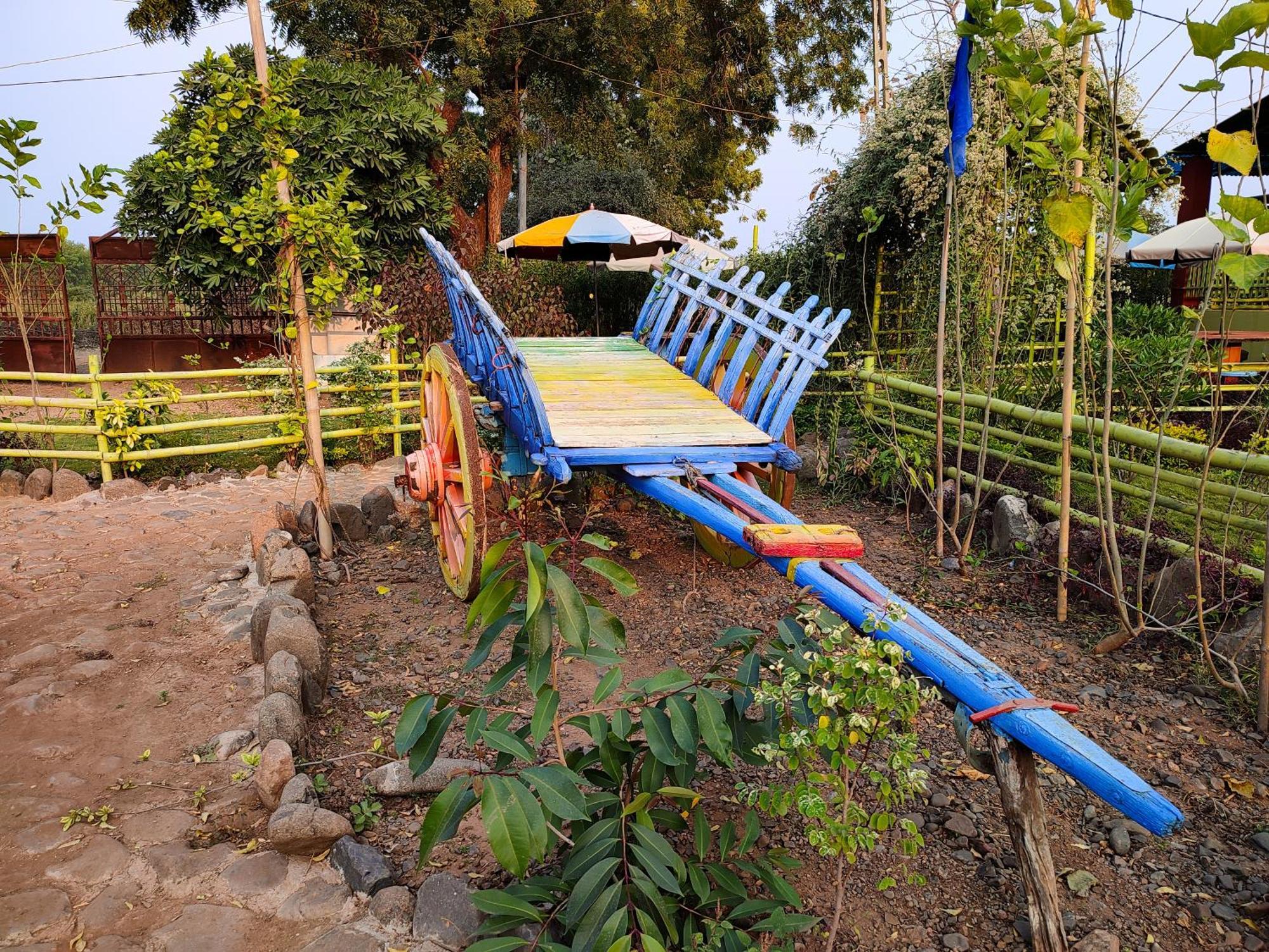 Van Vagdo Resort Rajpipla Buitenkant foto