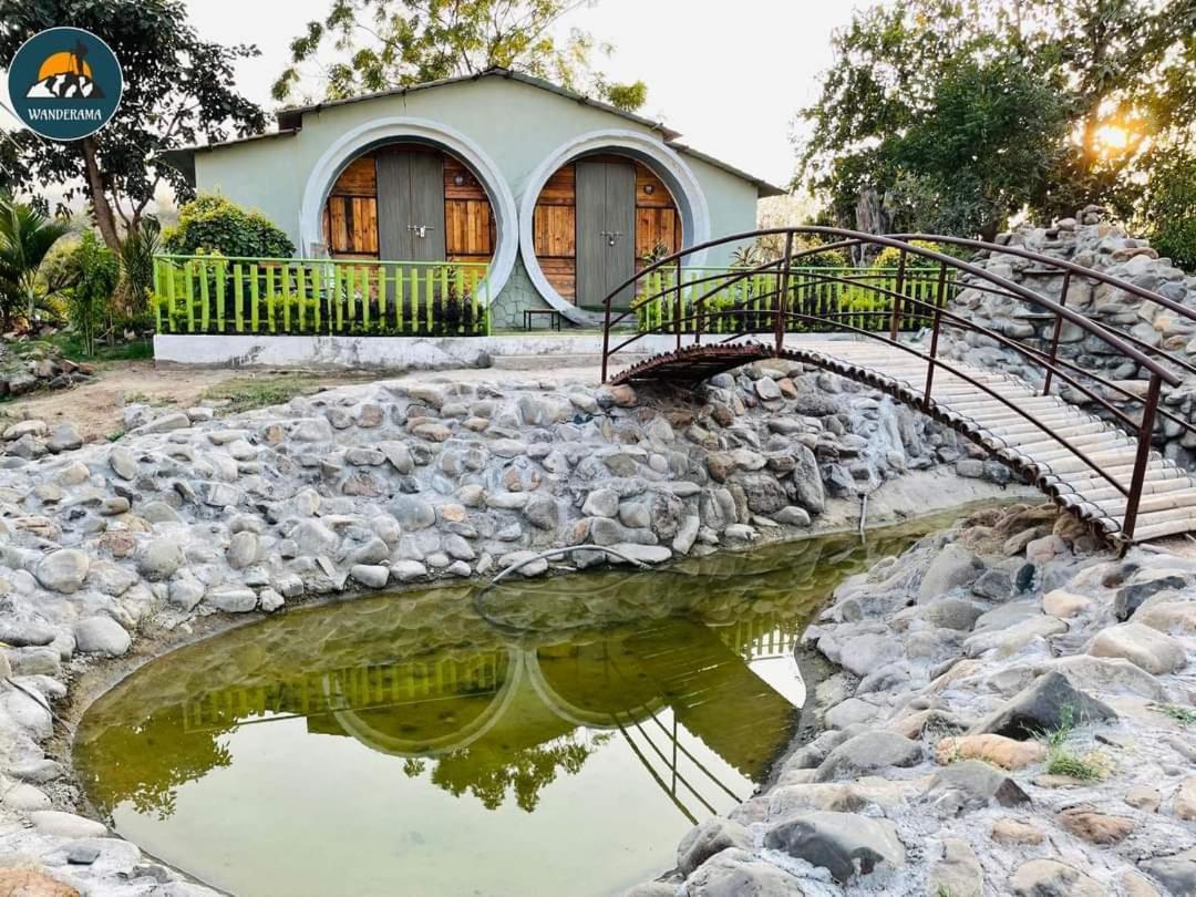 Van Vagdo Resort Rajpipla Buitenkant foto