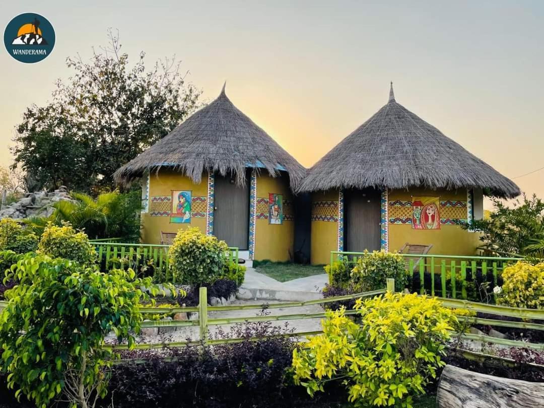 Van Vagdo Resort Rajpipla Buitenkant foto